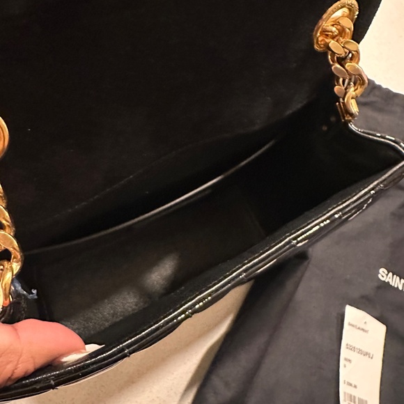 Saint Laurent Luxury Handbag - Picture 2 of 5